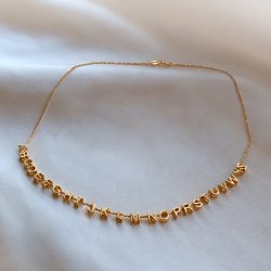 "Chloe" letter necklace in gold with 1 letter