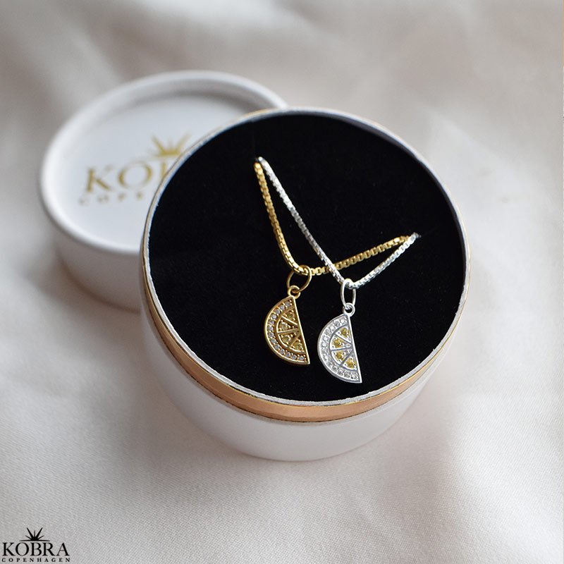 "Lemon Drop" 18k goldplated necklace in silver with lemon slice and zirconia