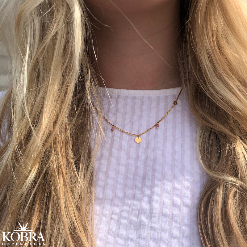 "Katy" 14 karat forgyldt halskde med pink turmaliner og guldplader