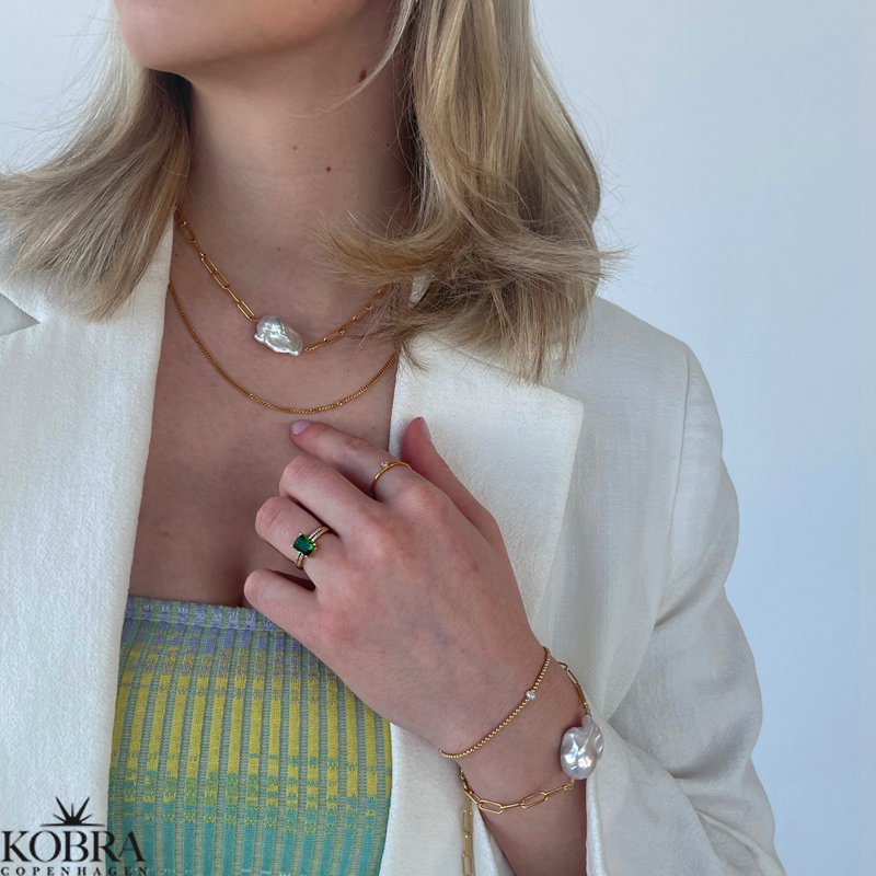 "Sarasota" guld halskde med stor ferskvandsperle