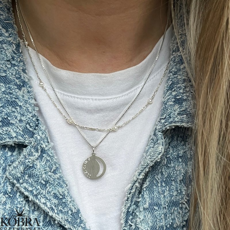 "Moon" slv halskde med udskret mne