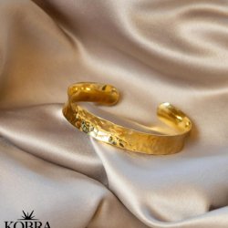 "Blake" 18 karat forgyldt hammerslået armbånd / armring