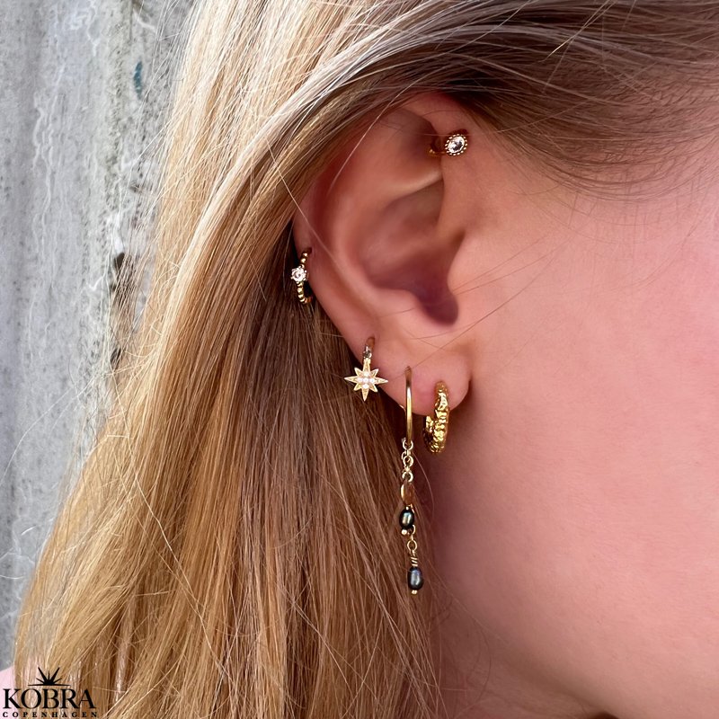 "Flux" hammerslet guld reringe