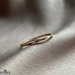 "Vince" enkel hammerslet guld ring