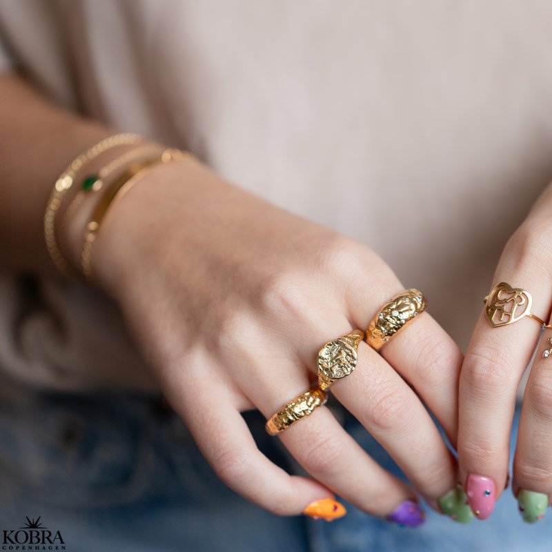 "Envy" Chunky guld ring i organisk design