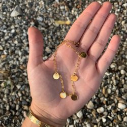 "Elma" gold bracelet with round gold plates