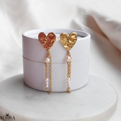 "Riannon" hammered gold heart earrings white freshwater pearls