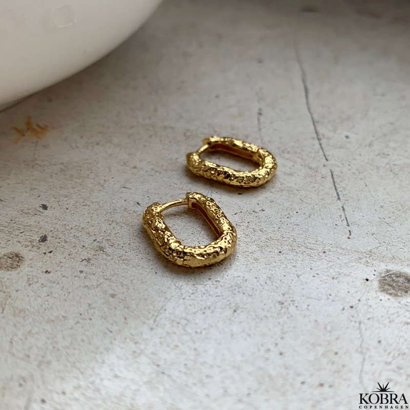 "Flux" hammerslet guld reringe