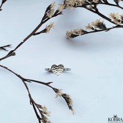 "Louisa" hammerslet hjerte ring i slv