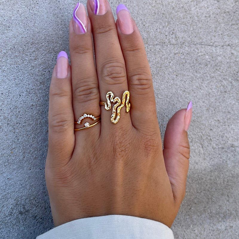 "Alexis" gilded ring with white stones