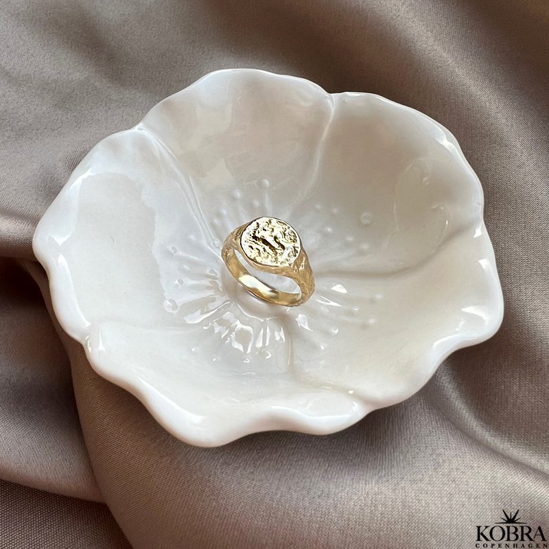 "Envy" Chunky guld ring i organisk design
