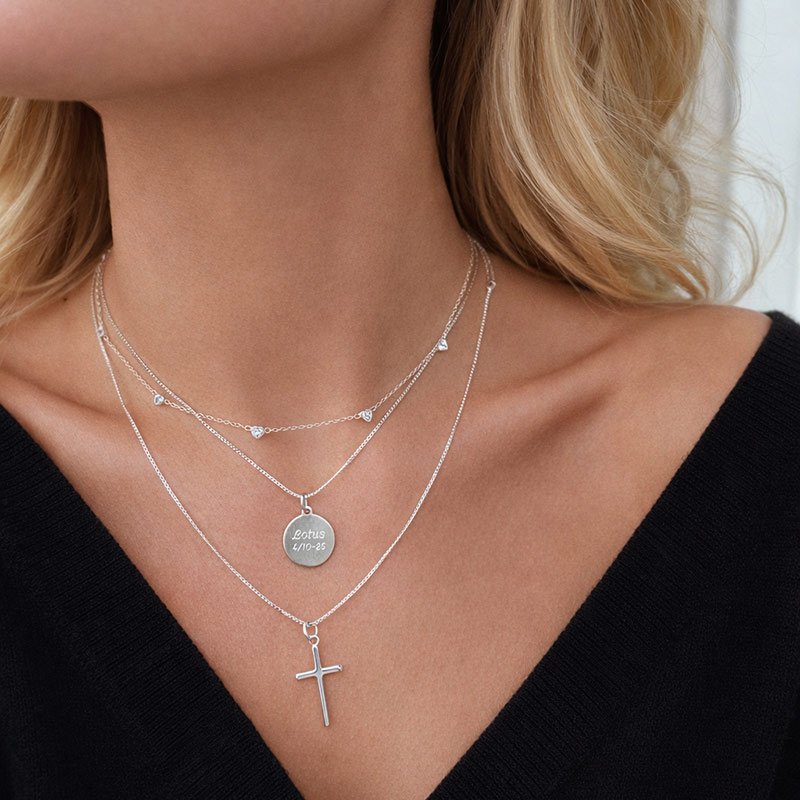 "Junie" silverhalsband / choker med fina sm� hj�rtan