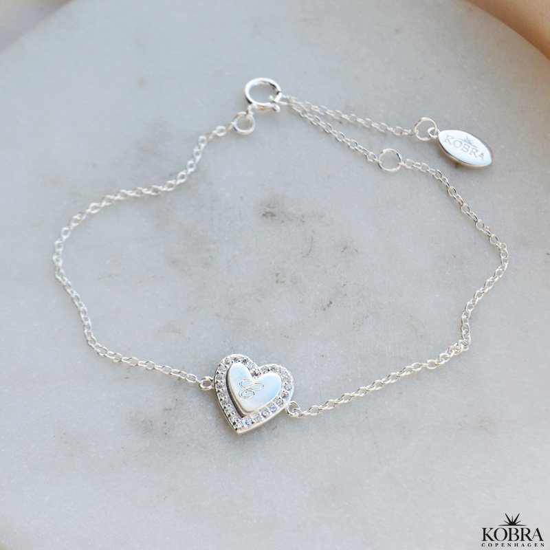 "Heart Glow" hjerte armbnd i slv inklusiv gravering