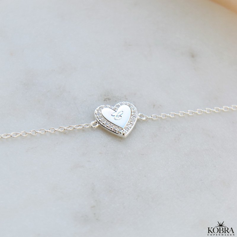 "Heart Glow" hjerte armbnd i slv inklusiv gravering