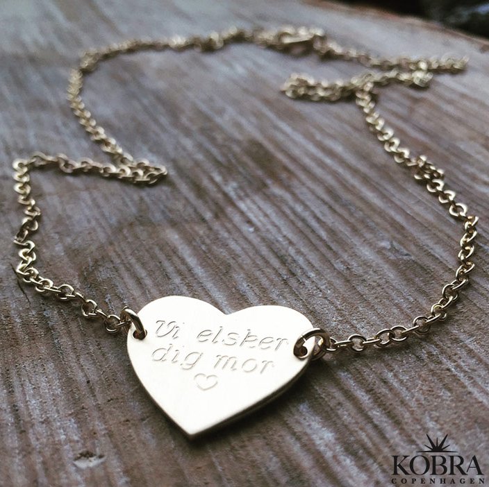 "Bella" Heart halskjede i 18 karat gull med din personlige gravering
