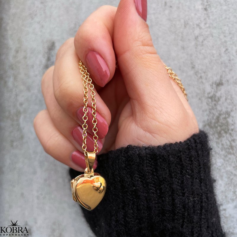 "Jasmine" 18 carat gold plated heart medallion