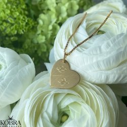 "Dear To Me" guld hjerte halskde med gravering
