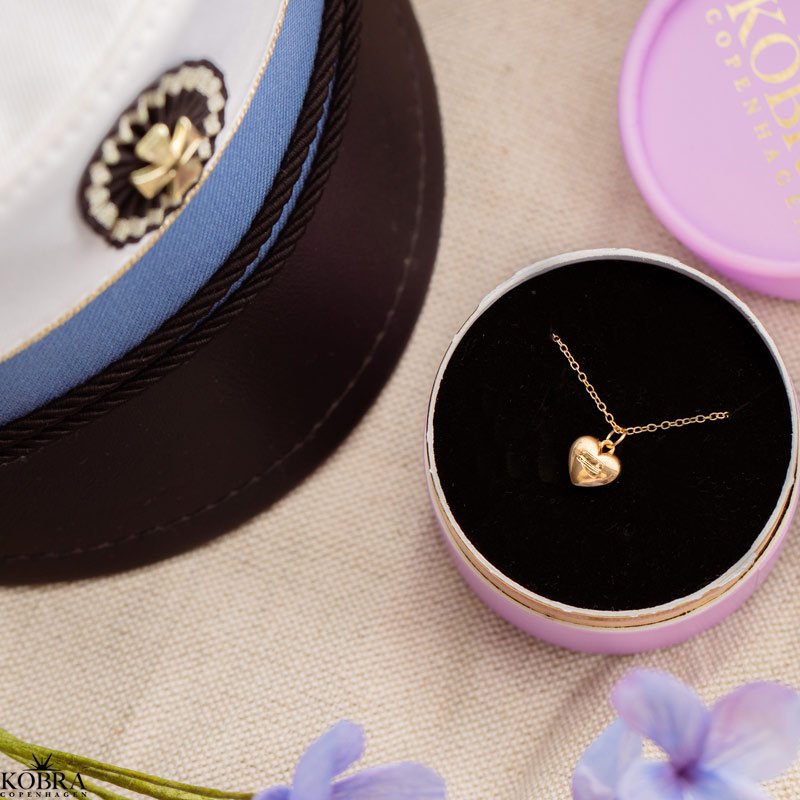 Studentersmykke - guldhjerte halsk�de med personlig gravering