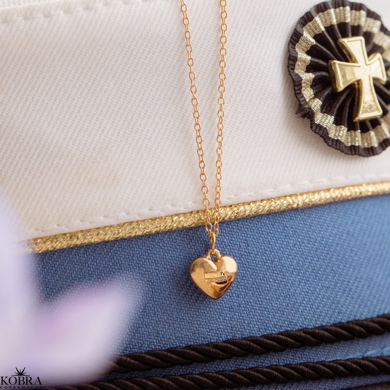 Studentersmykke - guldhjerte halsk�de med personlig gravering