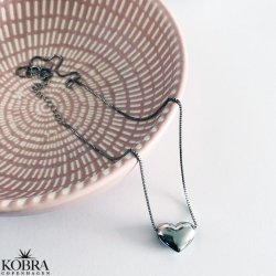  "Aura" hjerte halsk�de inklusiv gravering