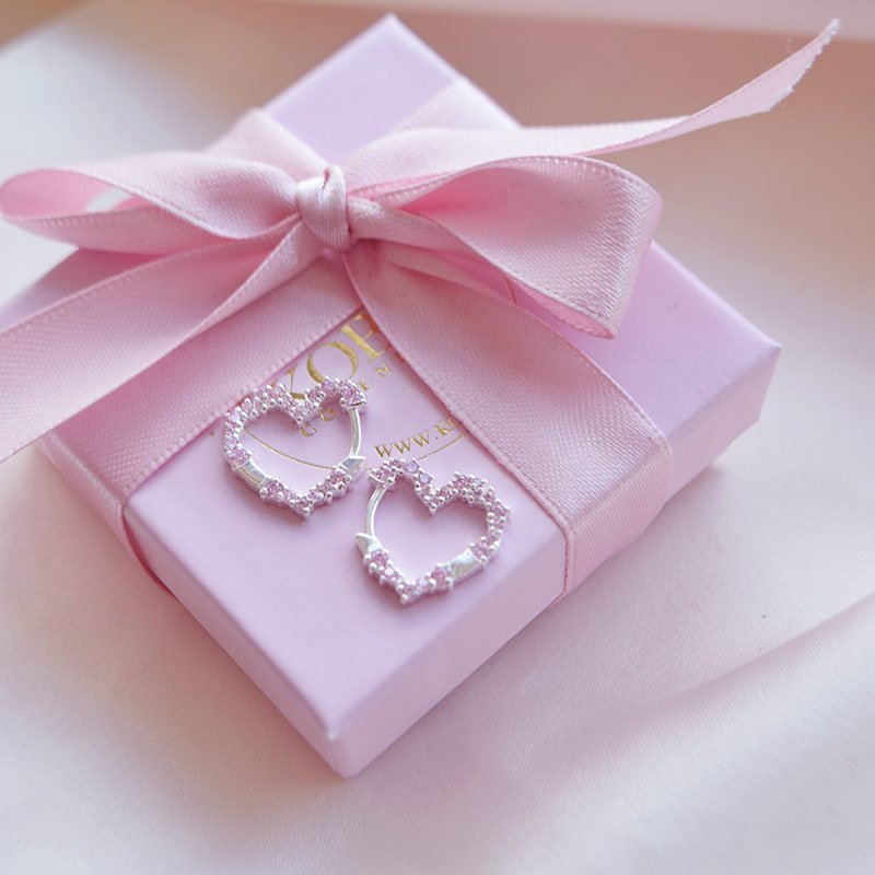"Mikami" small silver heart earrings with pink stones