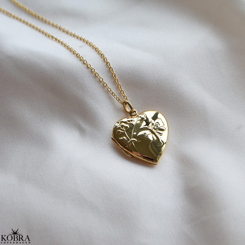 "Hannah" stor hjerte medaljon med sommerfugle