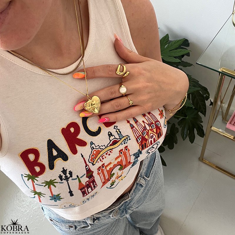 "Hannah" stor hjerte medaljon med sommerfugle