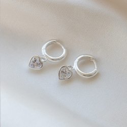 "Junie" silver heart earrings with white stones