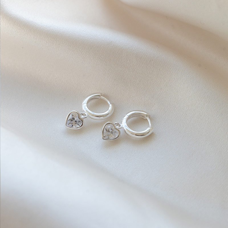 "Junie" silver heart earrings with white stones