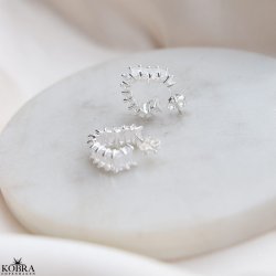 "Krystal" eksklusive sm hjerte hoops i slv med "krystaller"