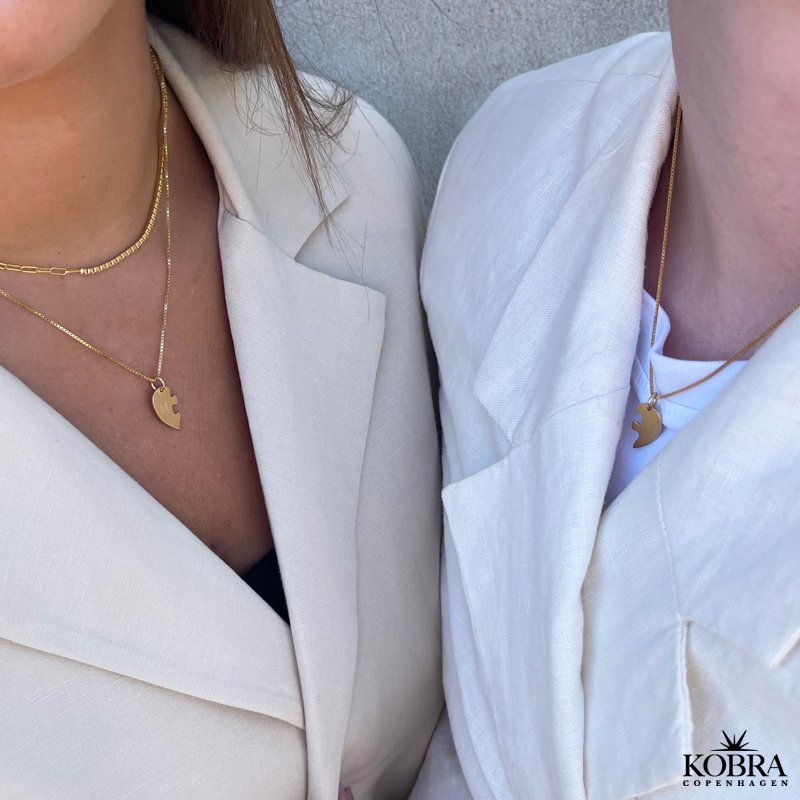 "Friends forever"  Friend necklace with heart in gold