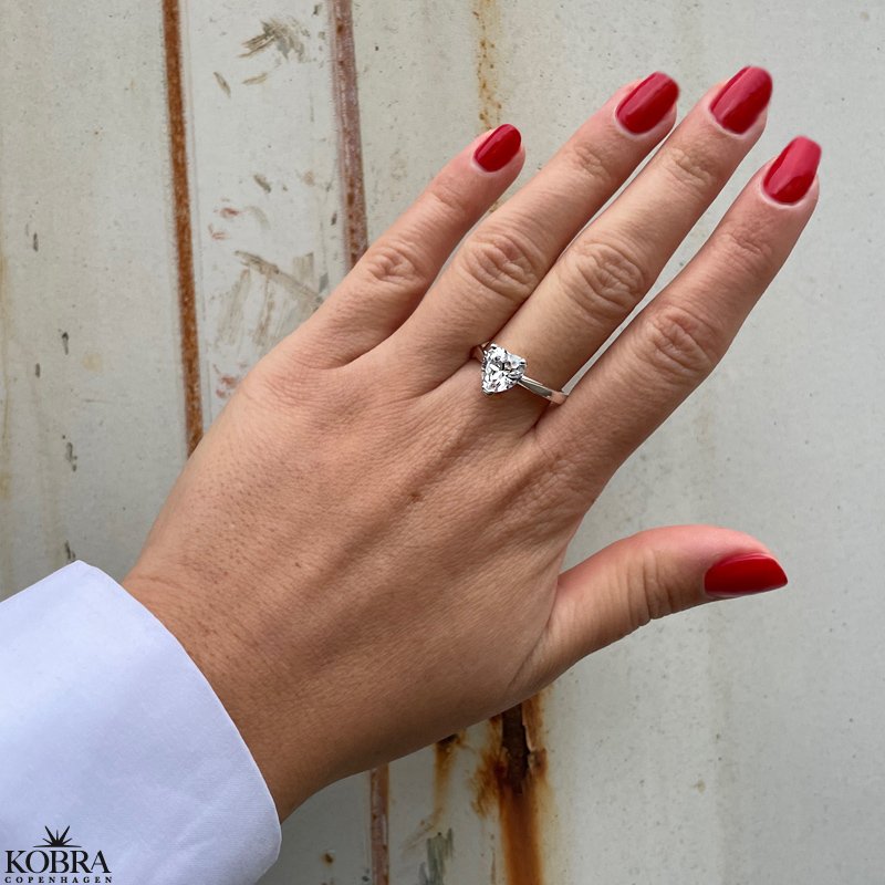 "Joy" hjerte ring i slv med smuk zirkonia sten