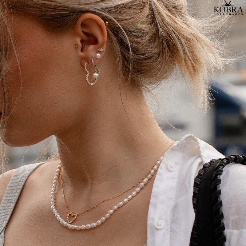 "Margrethe" perle reringe i guld med gte ferskvandsperler ( 6 mm )