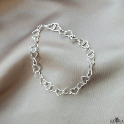"Alara" silver bracelet with silver hearts