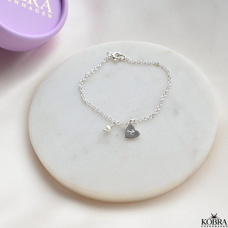 "Memories" slv hjerte armbnd med gravering og ferskvandsperle