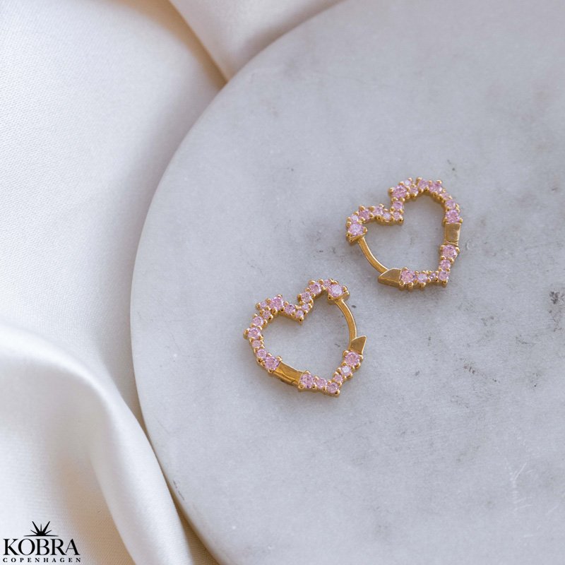 "Mikami" sm guld hjerte reringe med lyserde sten