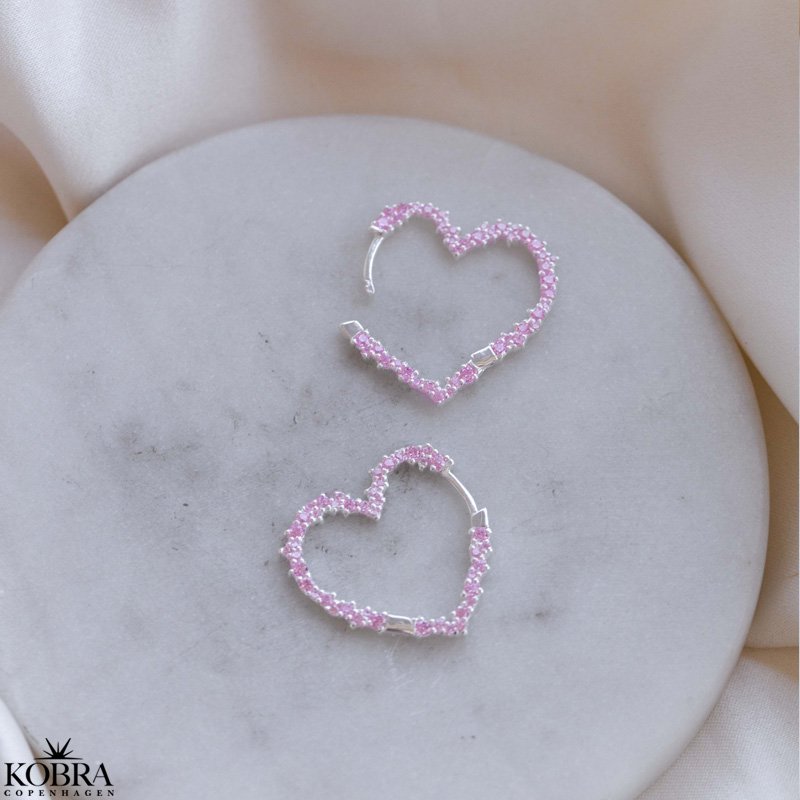 "Mikami" store slv hjerte reringe med lyserde sten