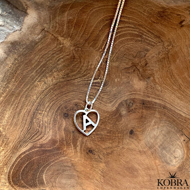 "Soul" hjerte halskde i slv med personligt bogstav