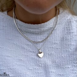 "Anamaria" hjertemedaljon i slv med hvid zirkonia