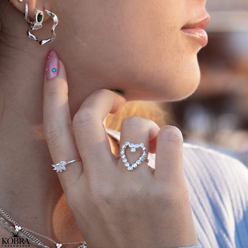 "Maxine" store slv reringe med et twist!