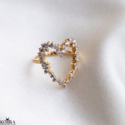 "Mikami" 18 carat gold-plated heart ring with white zirconia stones