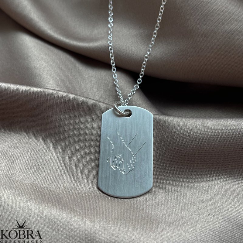 "Hector" slv Dogtag halskde (str. L) med personlig gravering