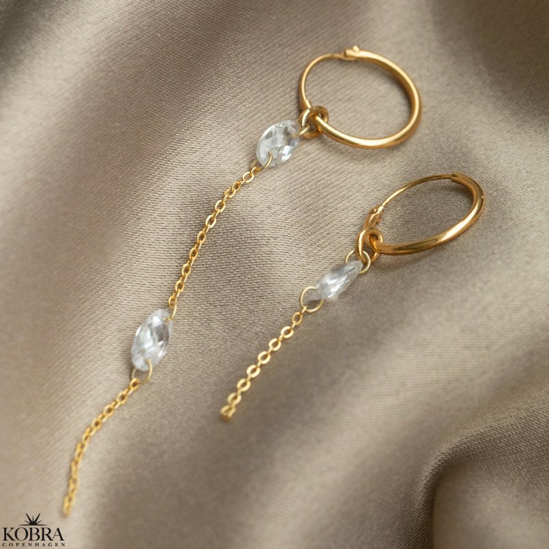  "Kimberly" gold earrings with chain and stones
