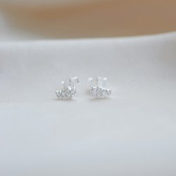"Mikami" silver mini earrings in a unique design