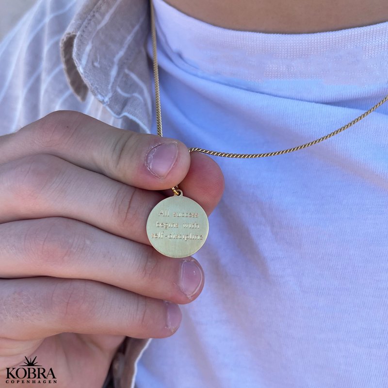 "Axton" 18 karat forgyldt Id tag med gravering