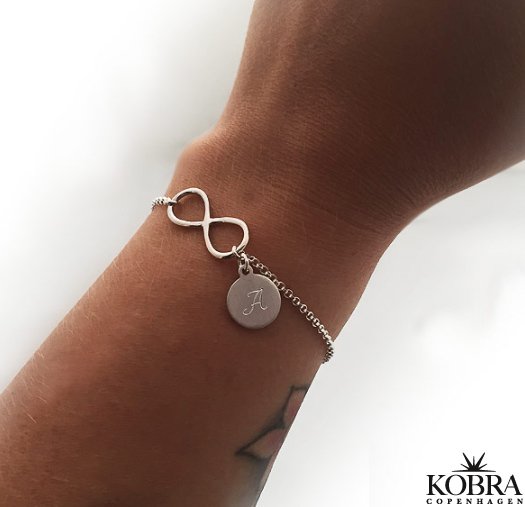 Infinity - sølv armbånd med uendelighedstegnet og amulet med gravering