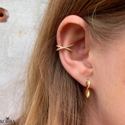 "Echo" earcuff med sten i 18 karat forgyldt