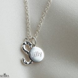 "In my heart" slvhalskde med personligt bogstav og amulet med egen gravering