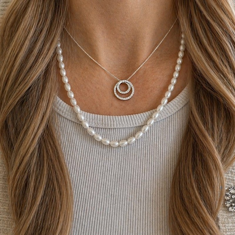 "Isobel" S�lvrhalsband med dubbla cirklar och zirkonia