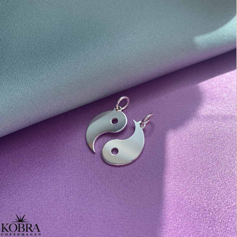 Veninde halskde med gravering i slv "Yin Yang"